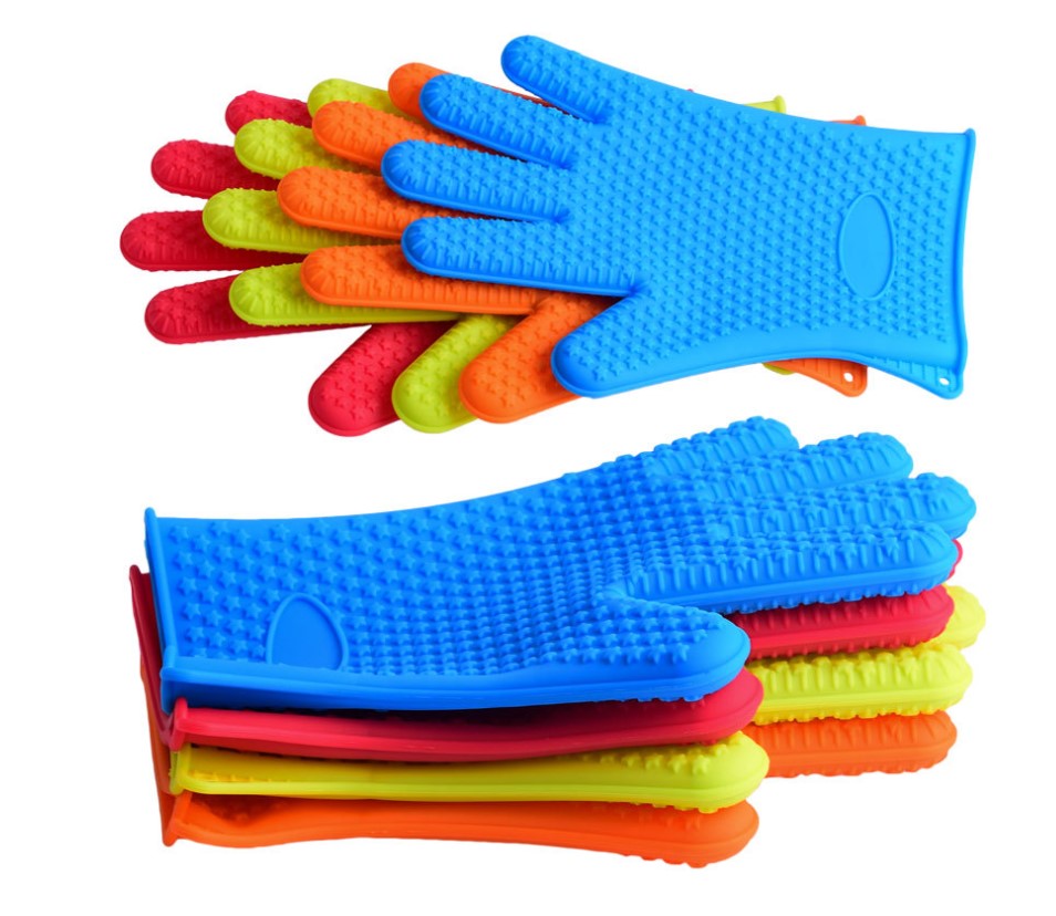 Non-slip silicone gloves