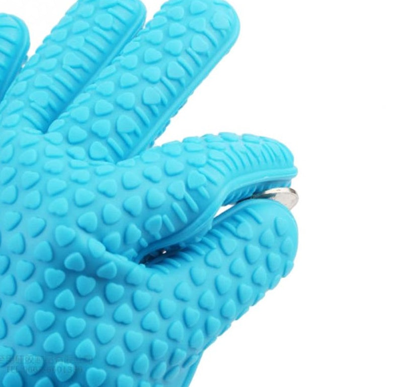 Non-slip silicone gloves