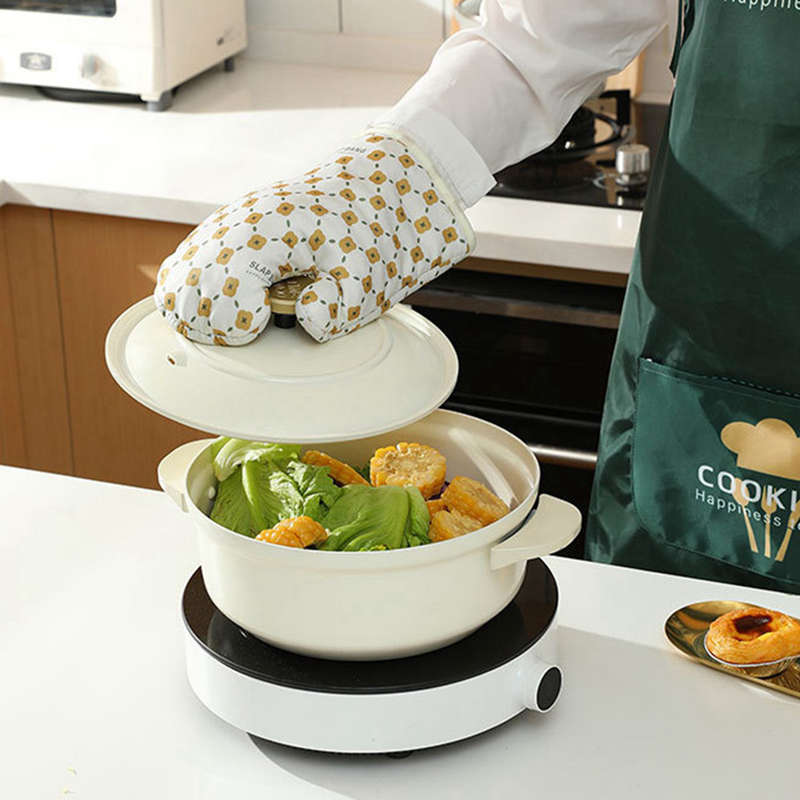 Anti-Scalding Cotton Non-Slip Insulation Gloves