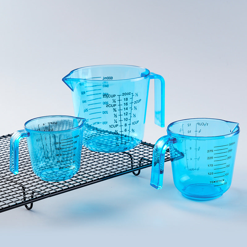 Plastic Measuring Cups